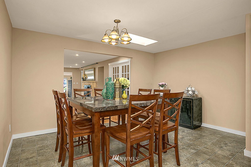 16805 126th Place Southeast Renton, WA 98058 - Photo 12 of 24 Gallery Image 12