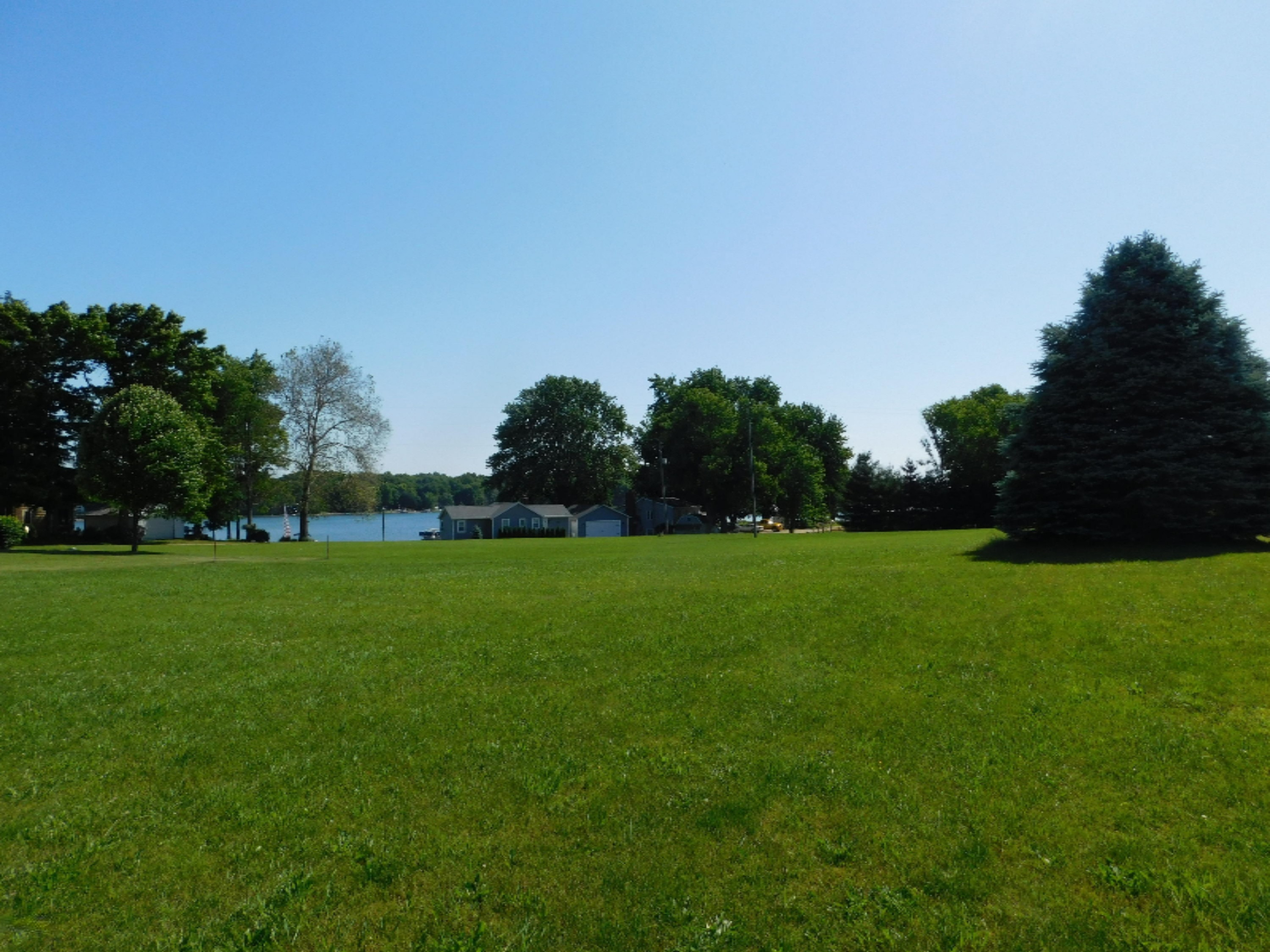 48901 South Street Lawrence, MI 49064 - Photo 2 of 10 DSCN0440