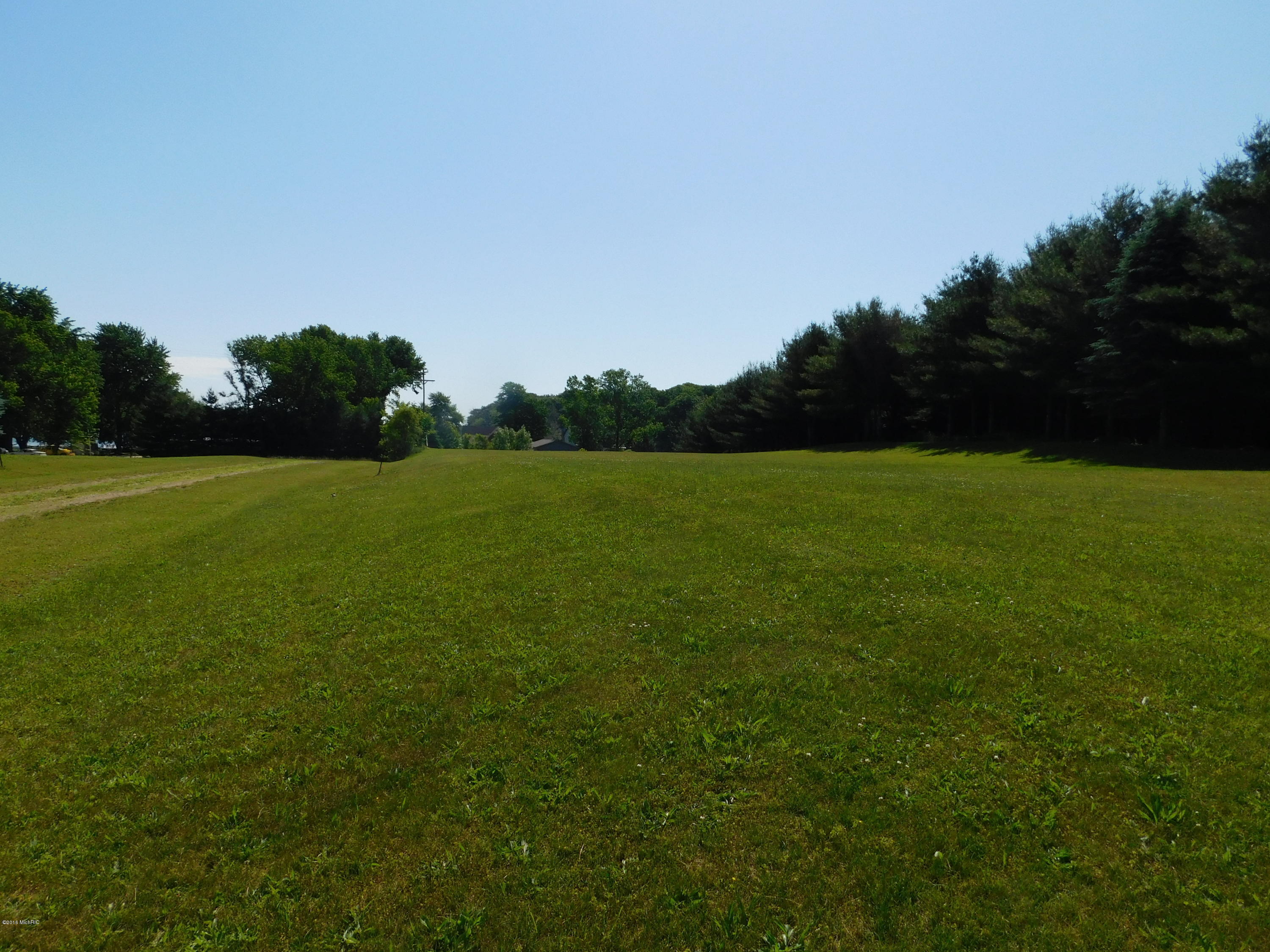 48901 South Street Lawrence, MI 49064 - Photo 4 of 10 DSCN0437