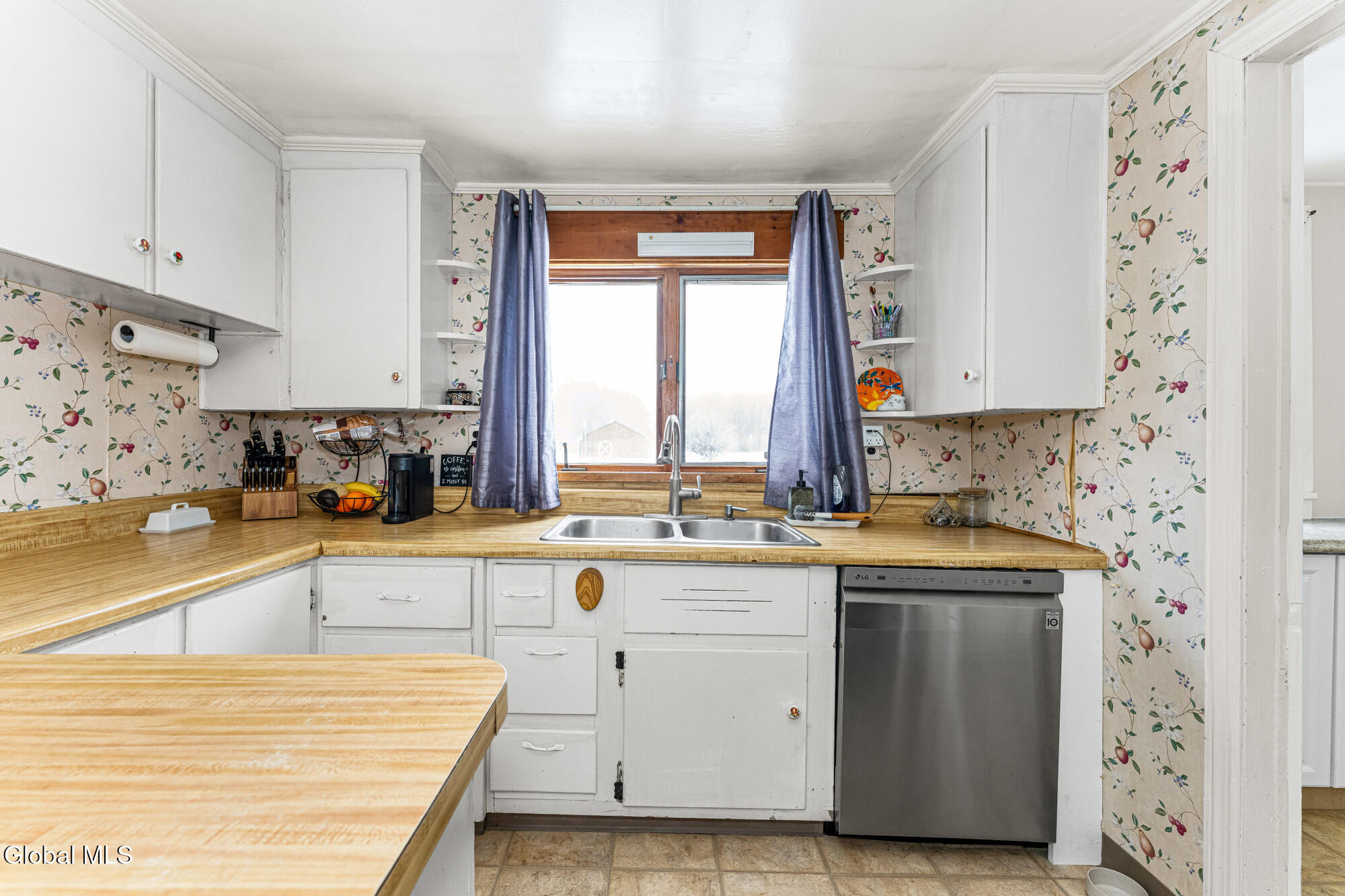 177 Cole Road Duanesburg, NY 12053 - Photo 20 of 72 3 Kitchen 2
