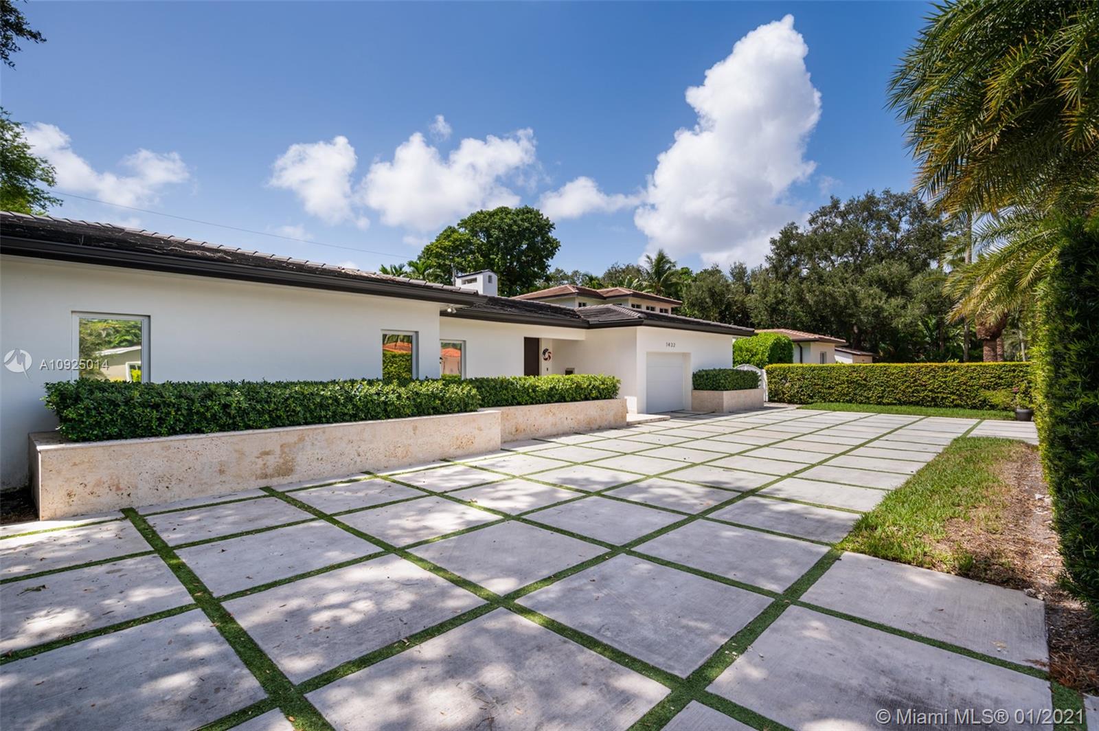 1432 Blue Road Coral Gables, FL 33146 - Photo 3 of 29 Gallery Image 3