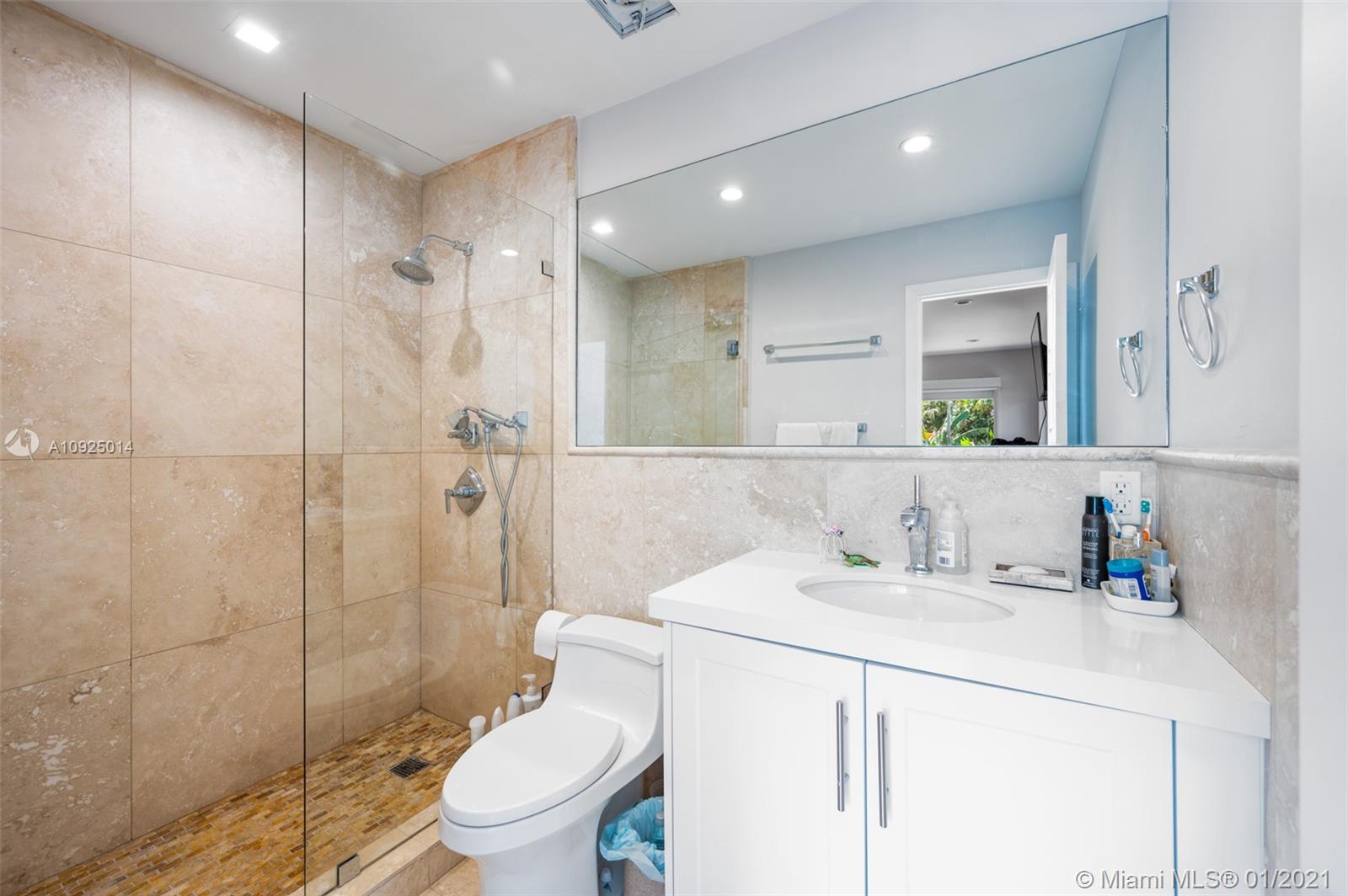 1432 Blue Road Coral Gables, FL 33146 - Photo 21 of 29 Gallery Image 21