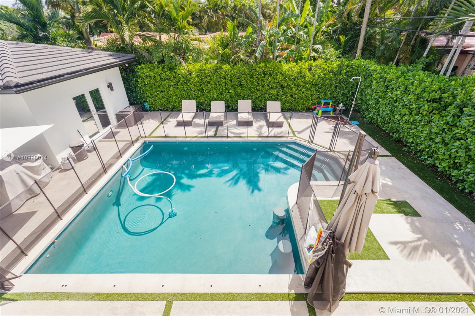 1432 Blue Road Coral Gables, FL 33146 - Photo 22 of 29 Gallery Image 22