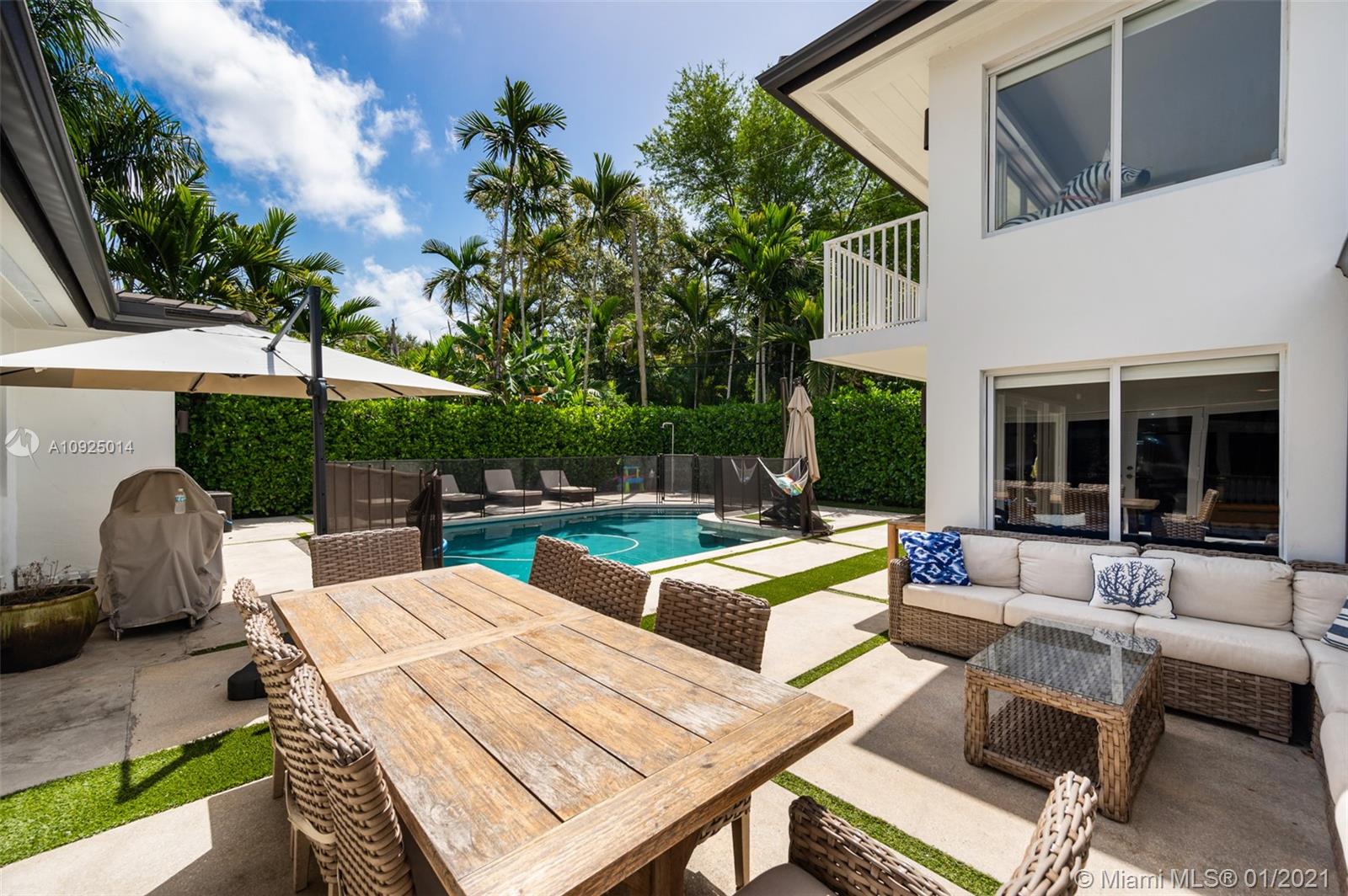 1432 Blue Road Coral Gables, FL 33146 - Photo 24 of 29 Gallery Image 24