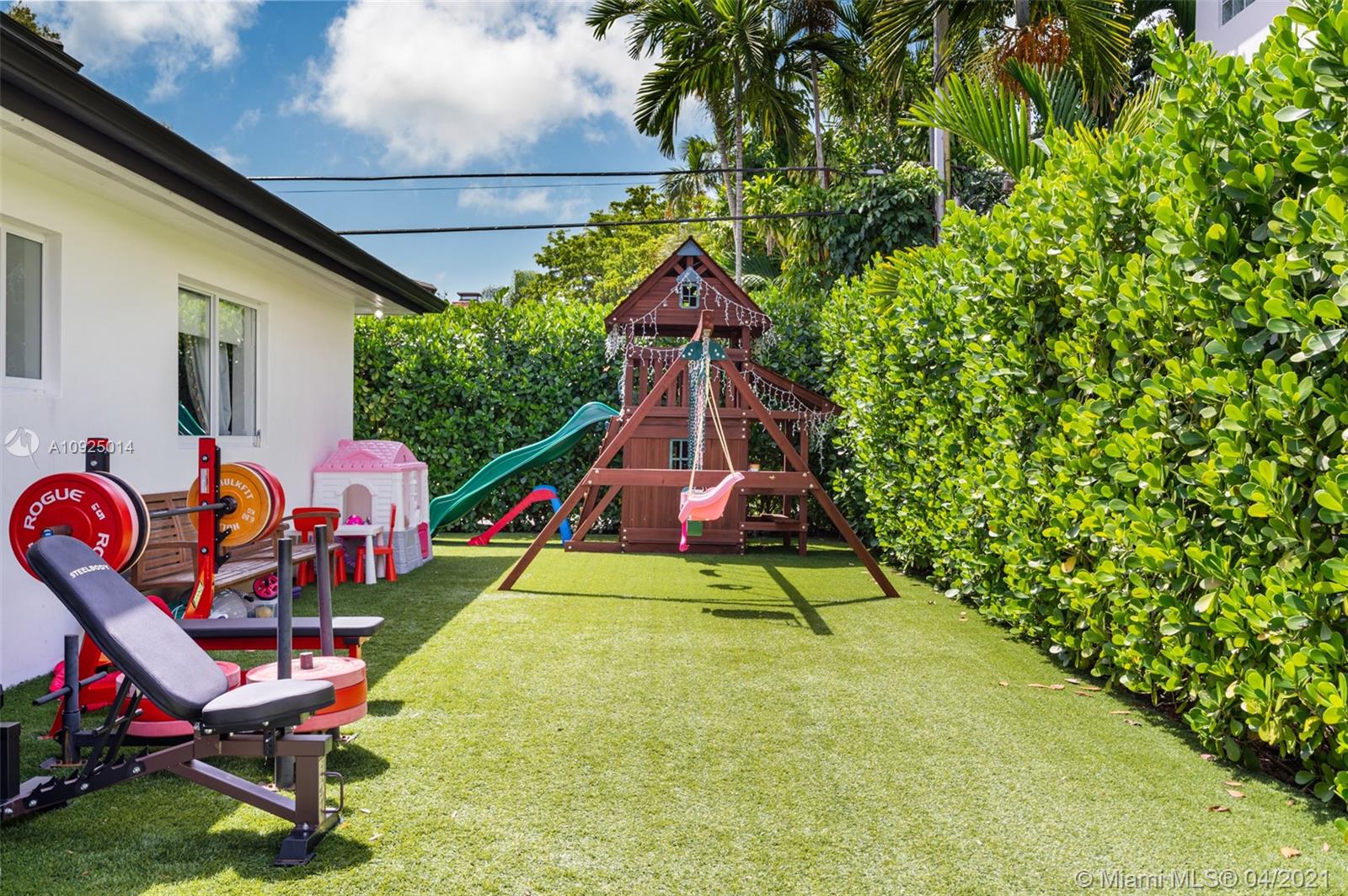 1432 Blue Road Coral Gables, FL 33146 - Photo 29 of 29 Gallery Image 29