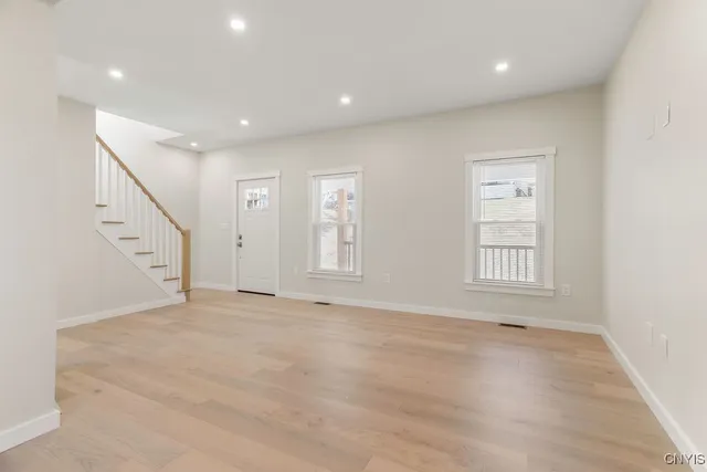 $2,500 | 48 North Street, Camillus, NY 13031