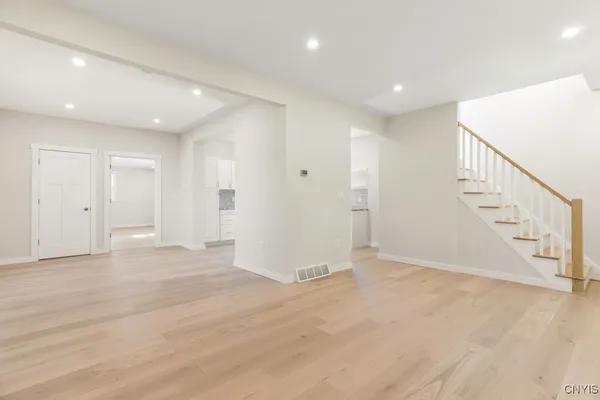 $2,250 | 48 North Street, Camillus, NY 13031