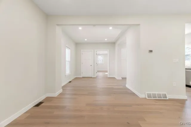 $2,500 | 48 North Street, Camillus, NY 13031