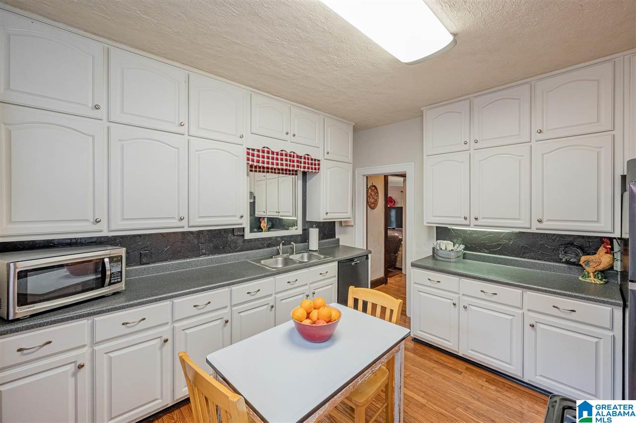 824 Hillcrest Road Birmingham, AL 35235 - Photo 15 of 49