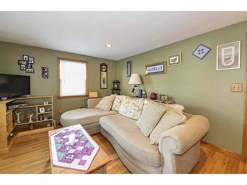 79 Haswill Street Warwick, RI 02889 - Photo 8 of 25 Living Room.