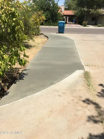 $1,400,000 | 323 East Rose Lane, Phoenix, AZ 85012