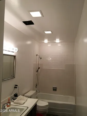 $1,400,000 | 323 East Rose Lane, Phoenix, AZ 85012