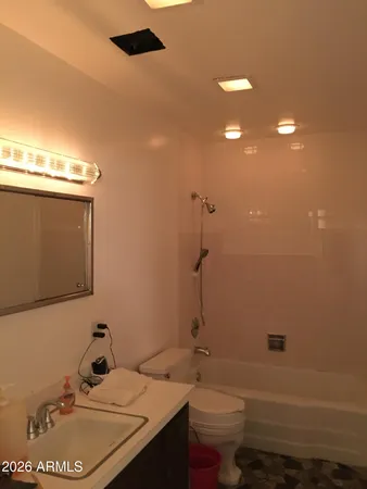 $1,400,000 | 323 East Rose Lane, Phoenix, AZ 85012