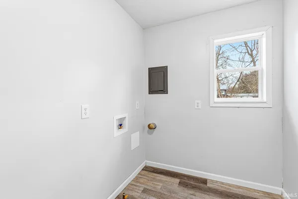 $184,000 | 1103 East Lake Street, Knox, IN 46534