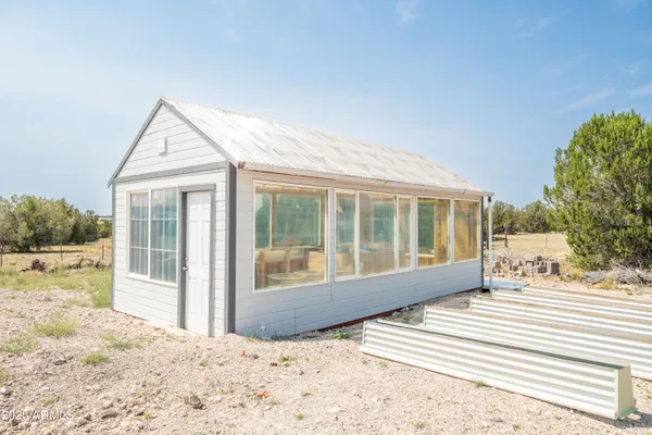 $550,000 | 42897 North Pickett Corral Road, Seligman, AZ 86337