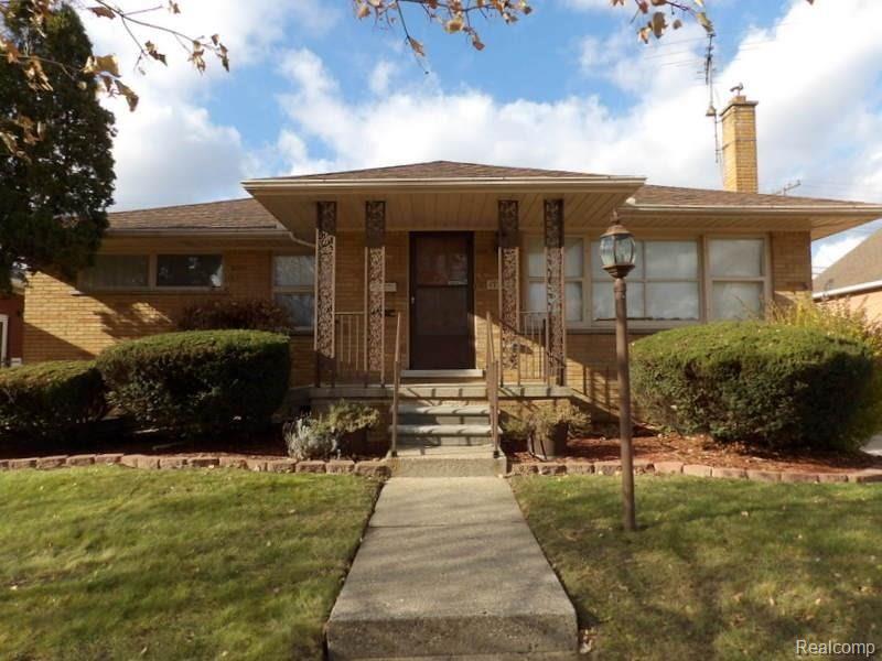 17745 Ruth Street Melvindale, MI 48122 - Photo 3 of 41 102_7447.JPG
