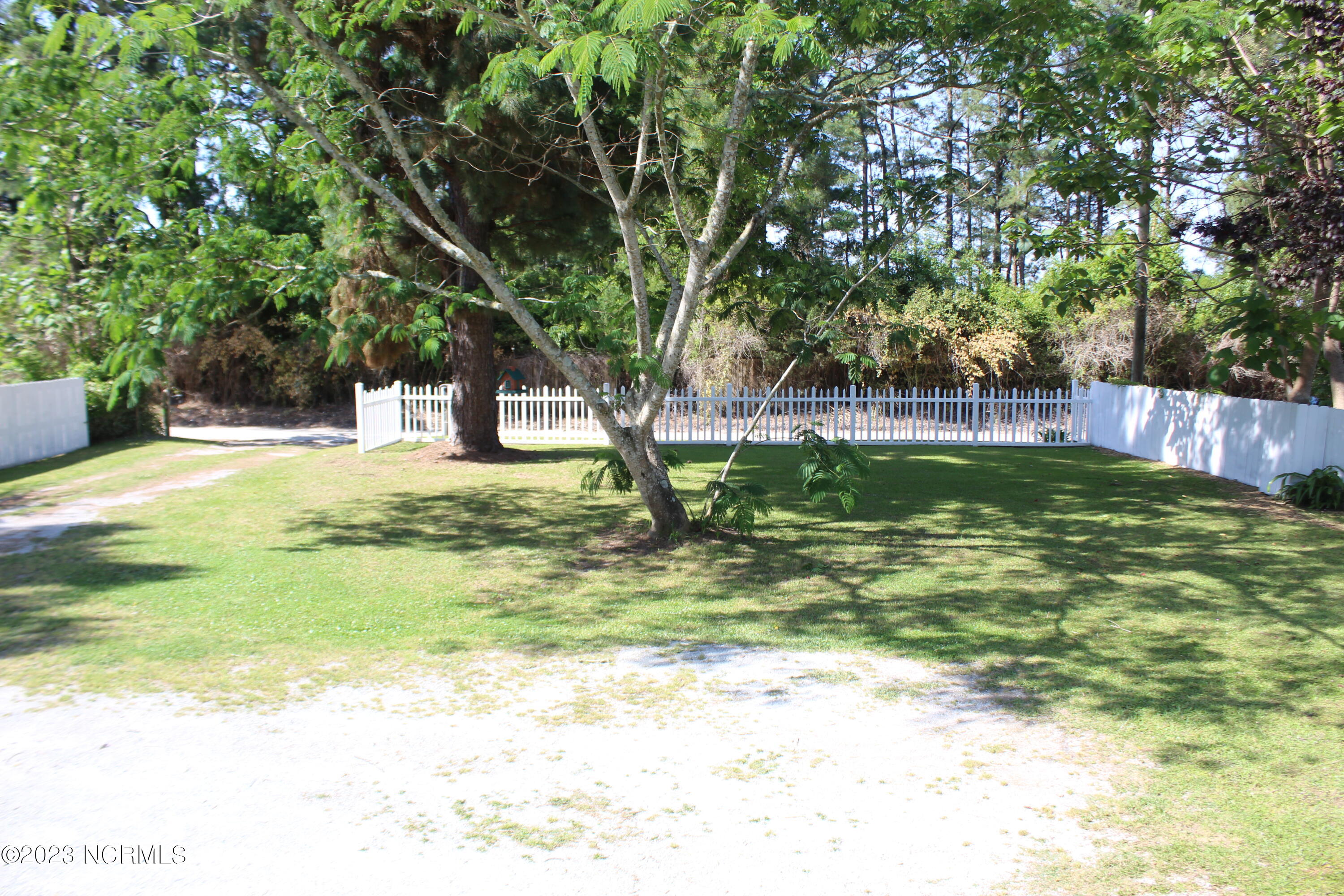 680 Firetower Road Beaufort, NC 28516 - Photo 5 of 34 IMG_8433