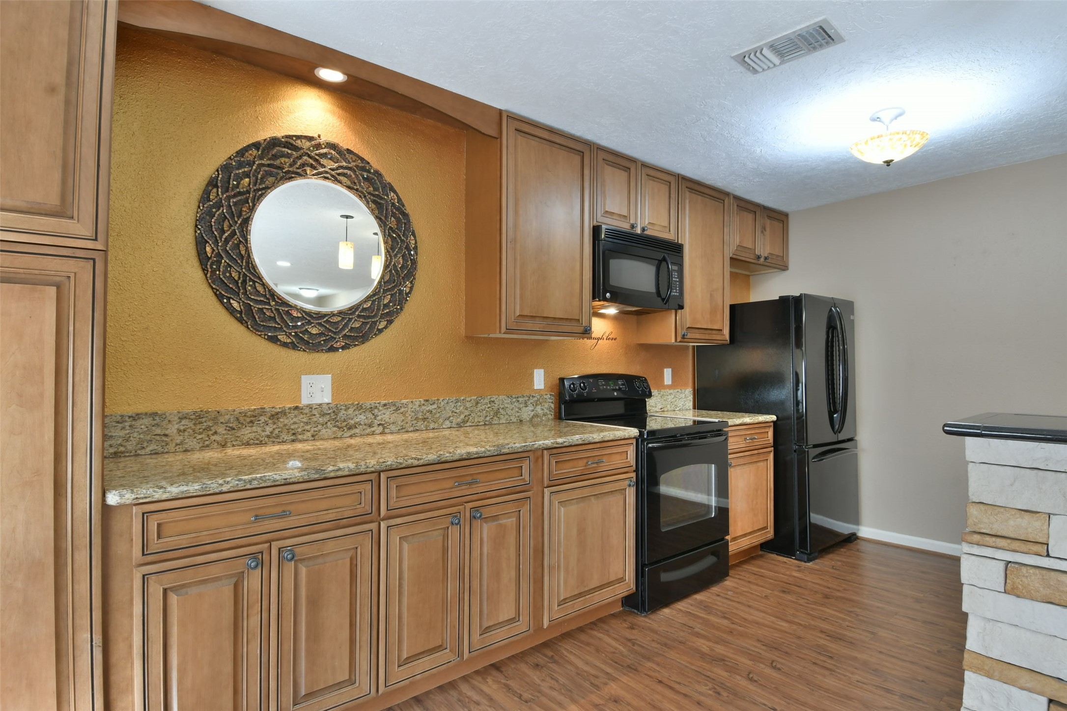 809 Pecan Street Brenham, TX 77833 - Photo 15 of 28