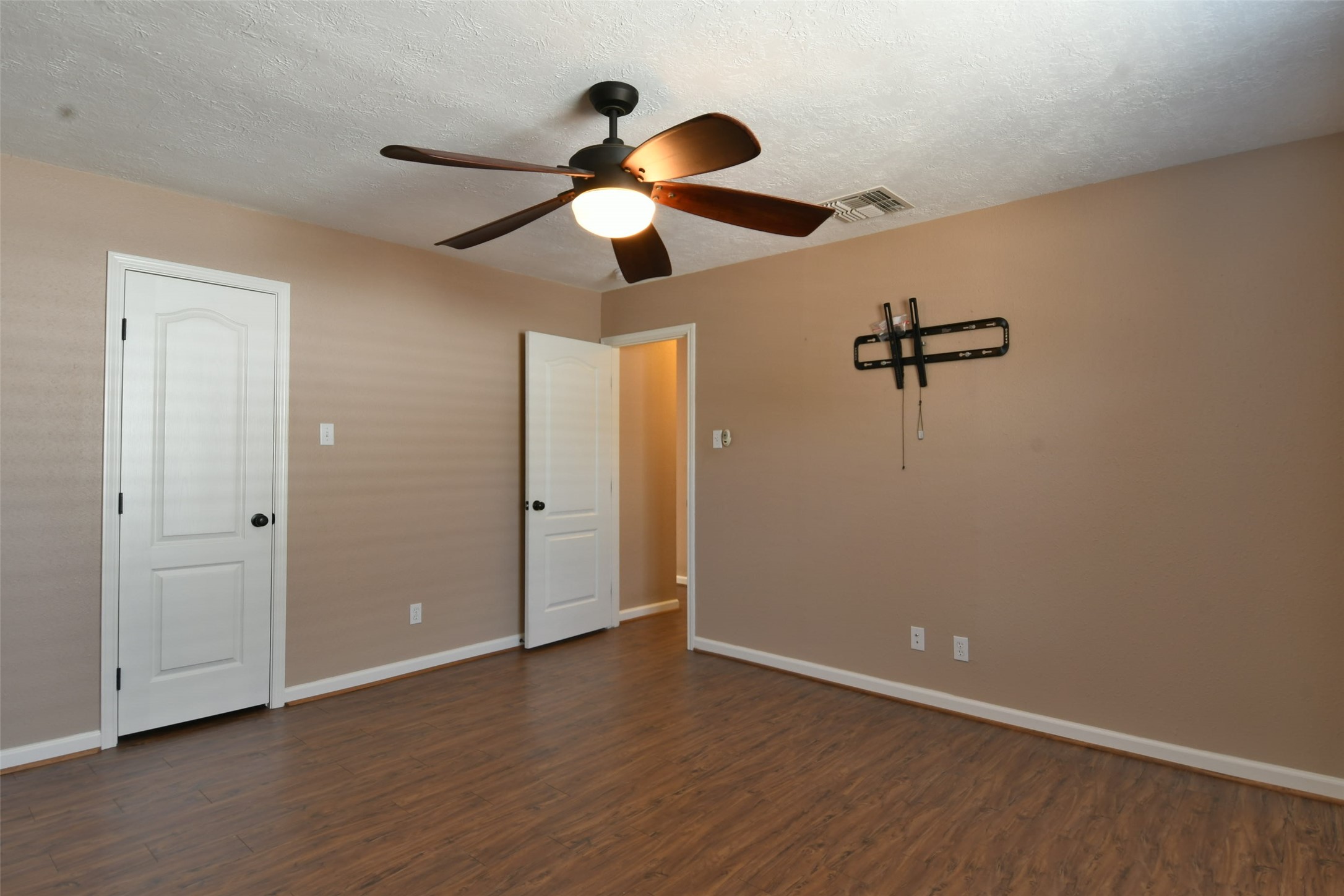 809 Pecan Street Brenham, TX 77833 - Photo 23 of 28