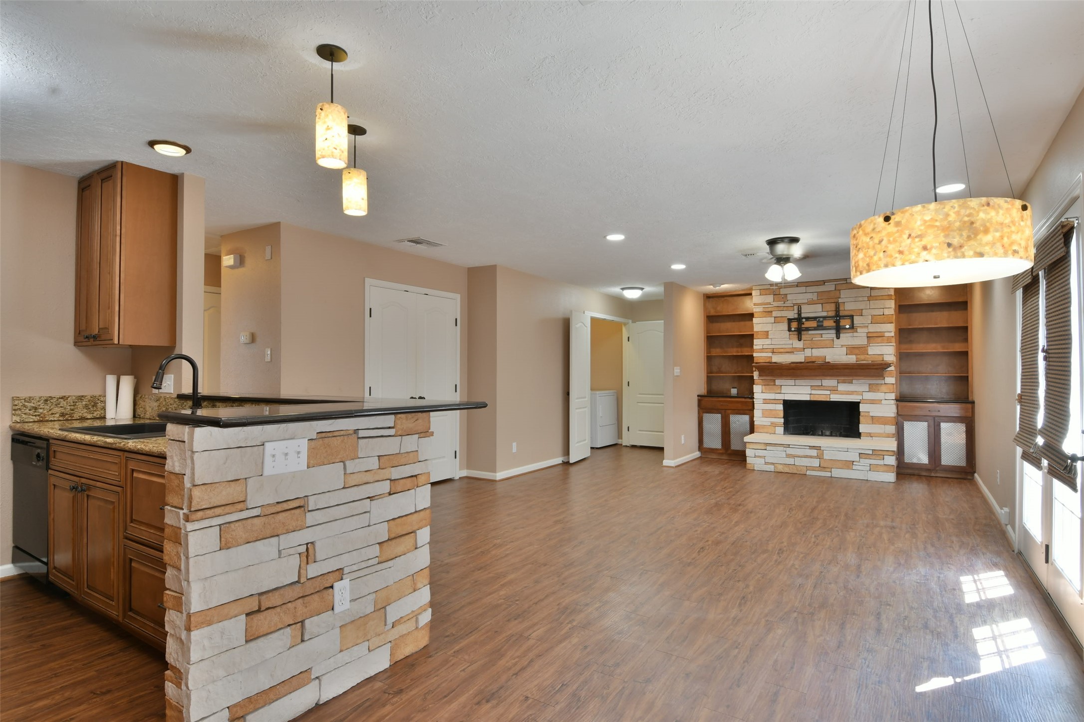 809 Pecan Street Brenham, TX 77833 - Photo 10 of 28