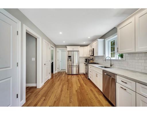 32 Samoset Road Woburn, MA 01801 - Photo 3 of 30