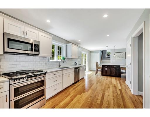 32 Samoset Road Woburn, MA 01801 - Photo 5 of 30