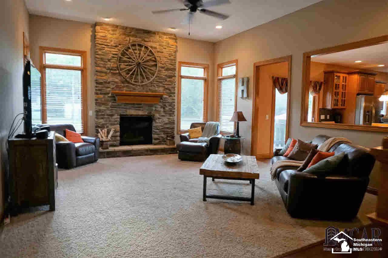 7919 Monroe Road Lambertville, MI 48144 - Photo 8 of 45 Great Room
