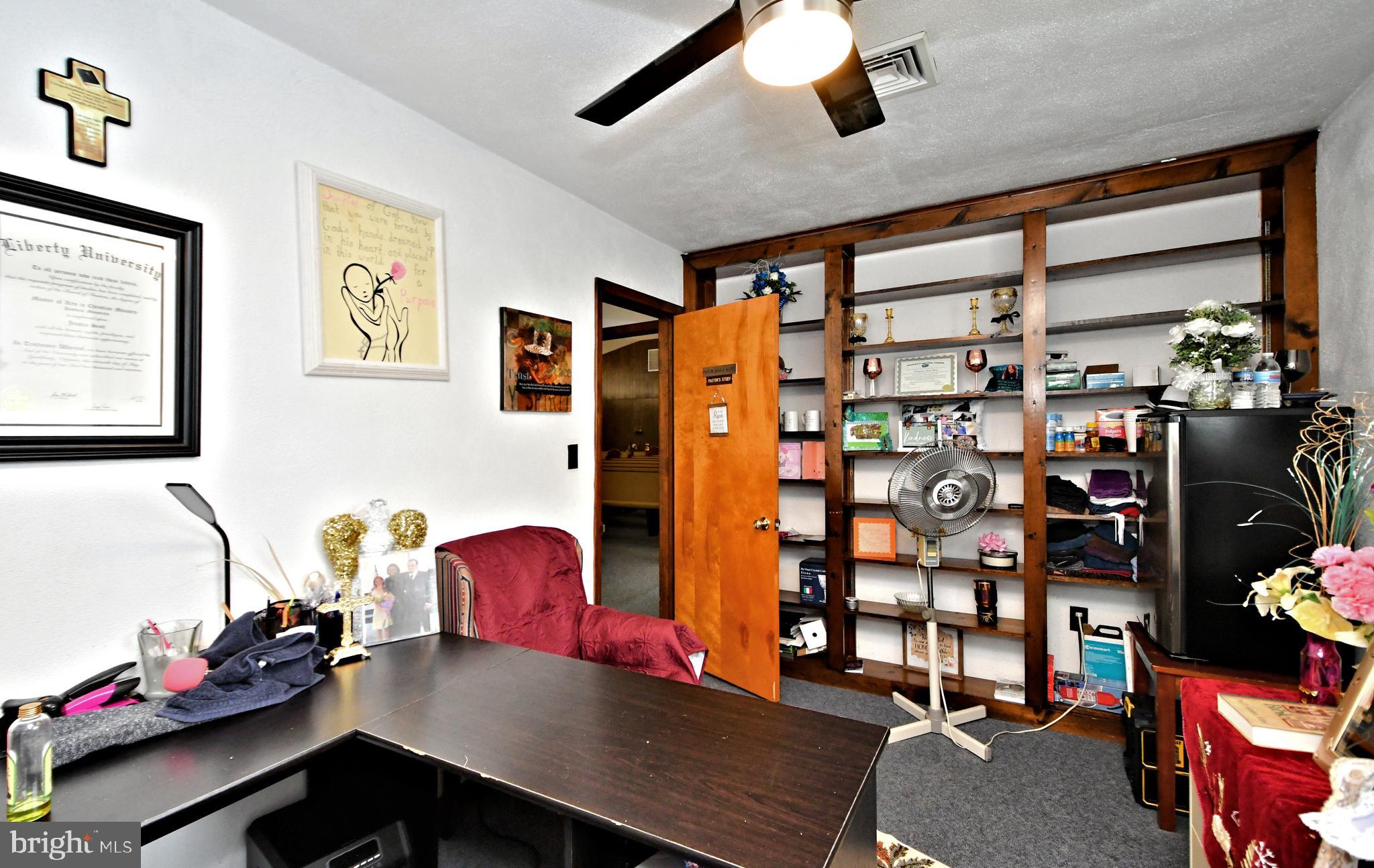 1301 Hilltop Road Pottstown, PA 19464 - Photo 24 of 42 Gallery Image 24