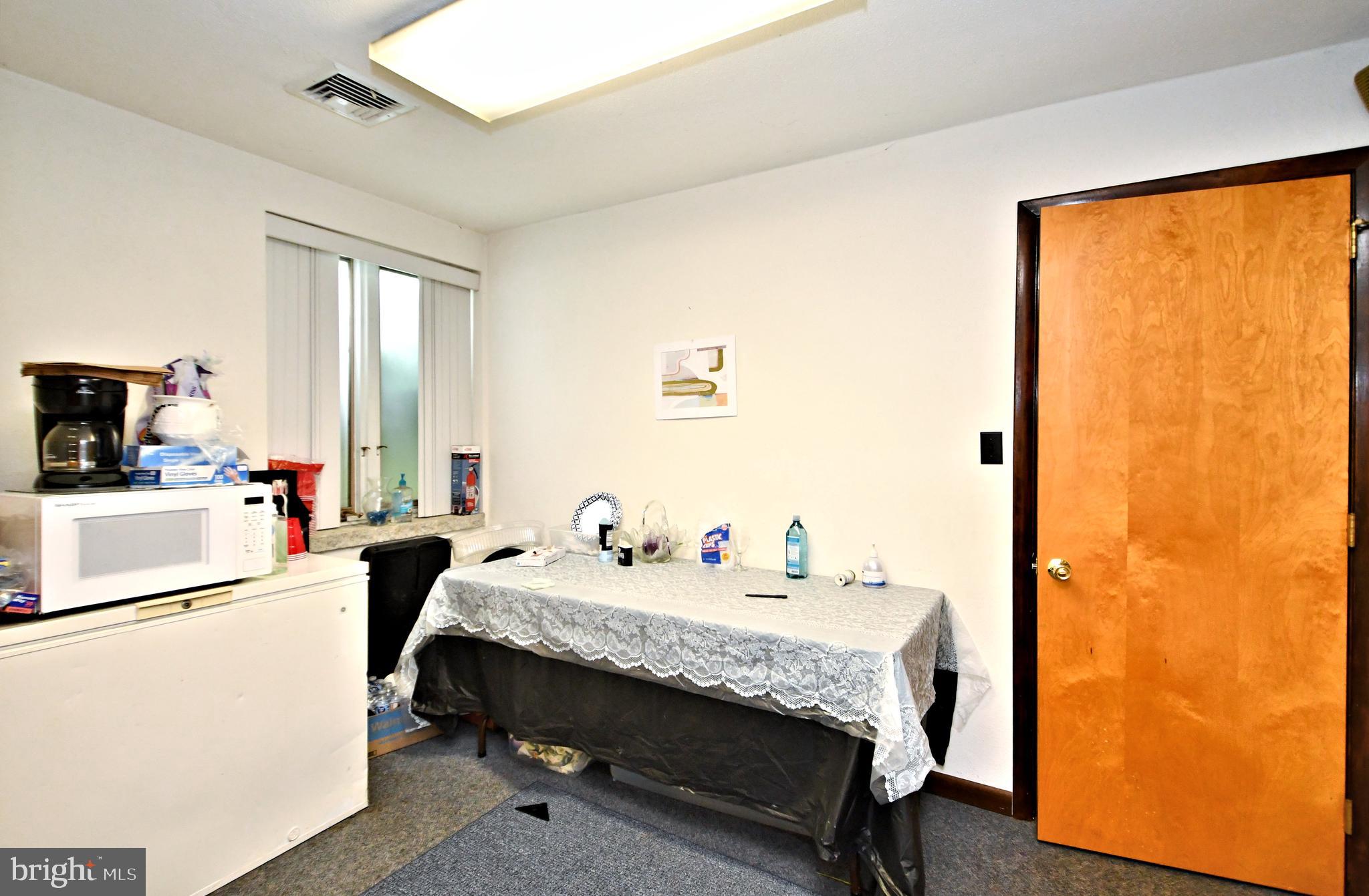 1301 Hilltop Road Pottstown, PA 19464 - Photo 27 of 42 Gallery Image 27