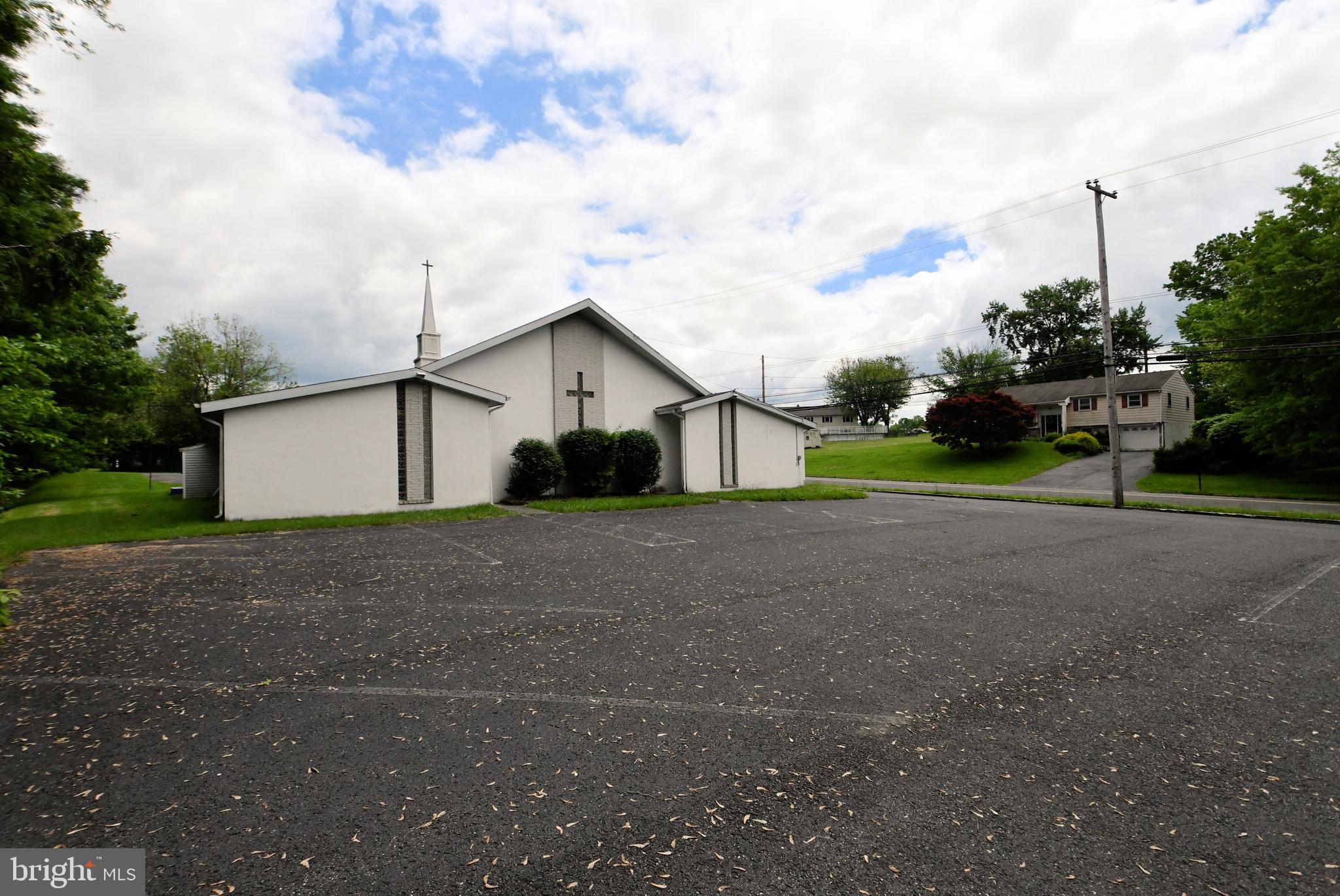 1301 Hilltop Road Pottstown, PA 19464 - Photo 40 of 42 Gallery Image 40