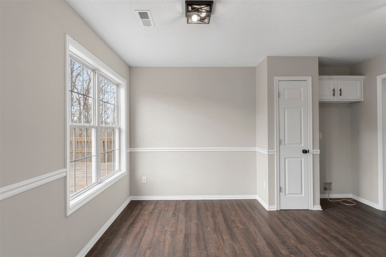 3663 Pea Ridge Road Scottsville, KY 42164 - Photo 18 of 30 Gallery Image 18