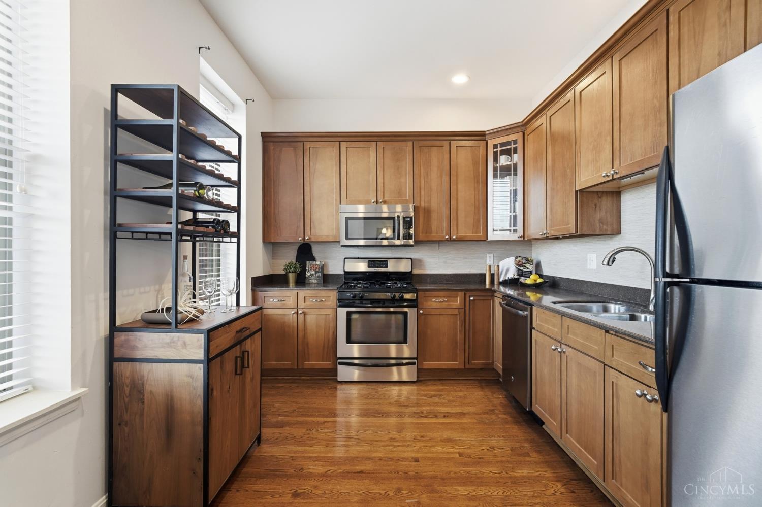 2156 Gilbert Avenue, Unit B Cincinnati, OH 45206 - Photo 6 of 20