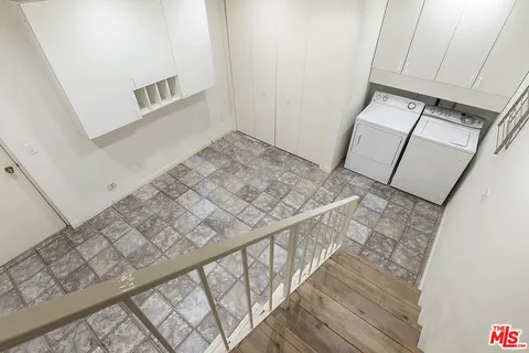 $5,200 | 2216 South Bentley Avenue, Unit 10, Los Angeles, CA 90064