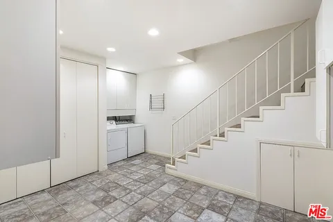 $5,200 | 2216 South Bentley Avenue, Unit 10, Los Angeles, CA 90064