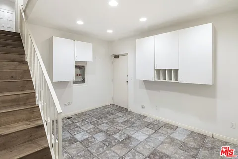 $5,200 | 2216 South Bentley Avenue, Unit 10, Los Angeles, CA 90064