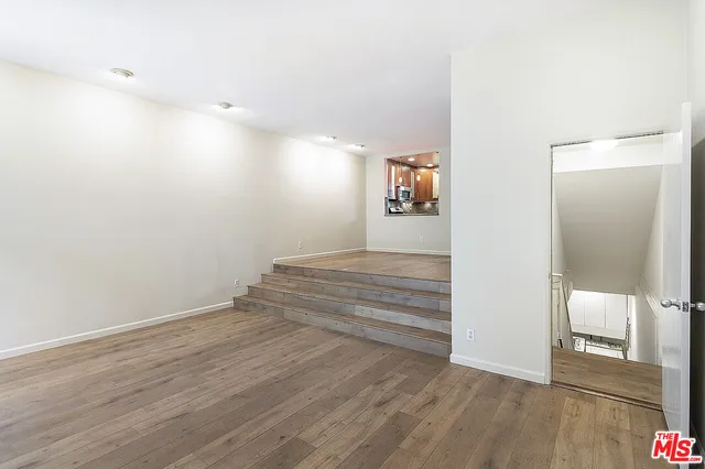 $5,200 | 2216 South Bentley Avenue, Unit 10, Los Angeles, CA 90064