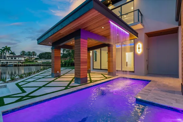 $9,900,000 | 2143 Carib Circle, Palm Beach Gardens, FL 33410