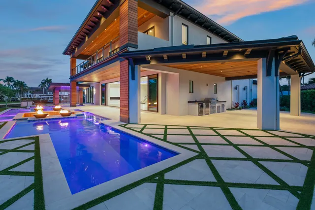 $9,900,000 | 2143 Carib Circle, Palm Beach Gardens, FL 33410