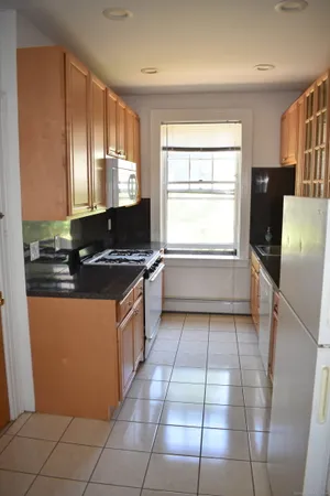 $1,950 | 151 Cold Spring Street, Unit A4, New Haven, CT 06511
