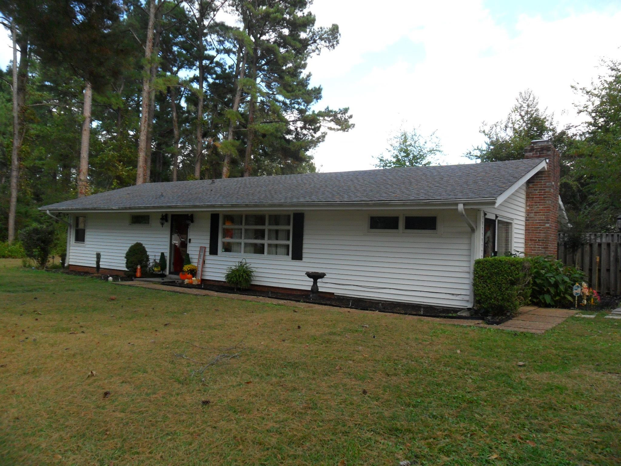82 Plantation Road Jackson, TN 38305 - Photo 1 of 9 Photo 1