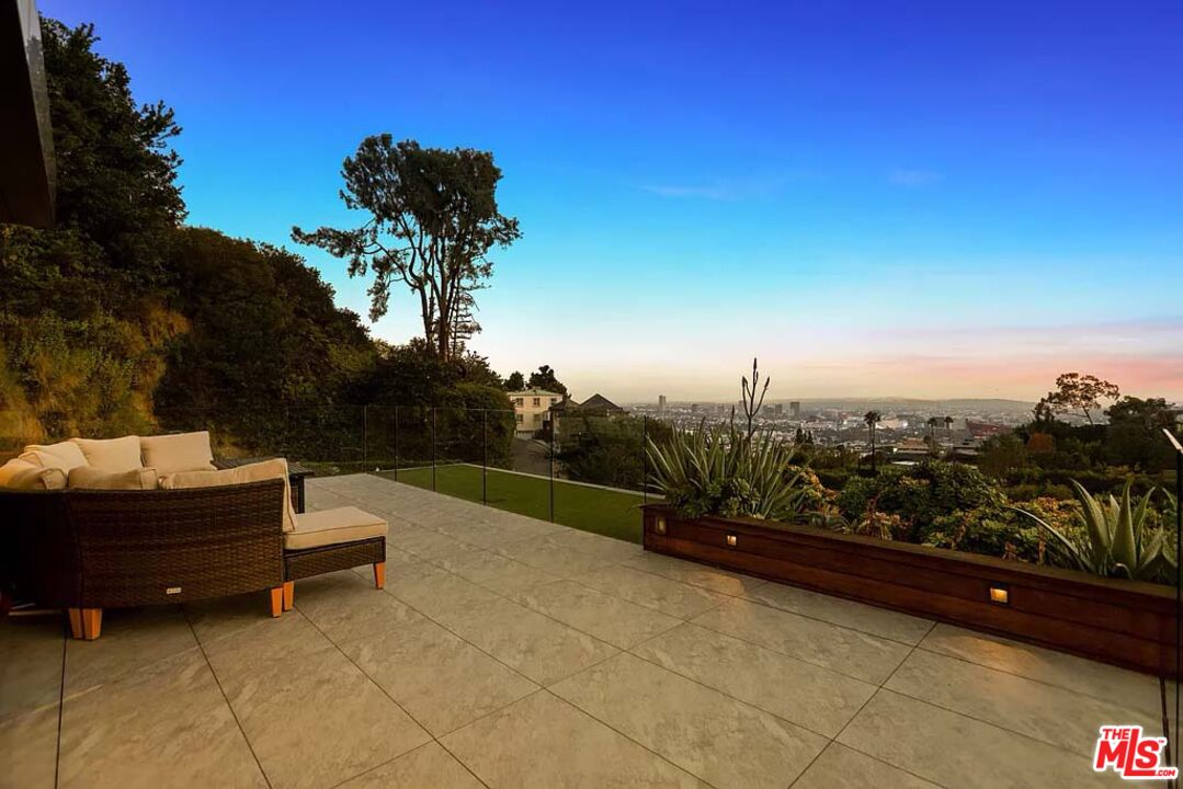 1331 Belfast Drive Los Angeles, CA 90069 - Photo 23 of 25 a view of a terrace with sitting area