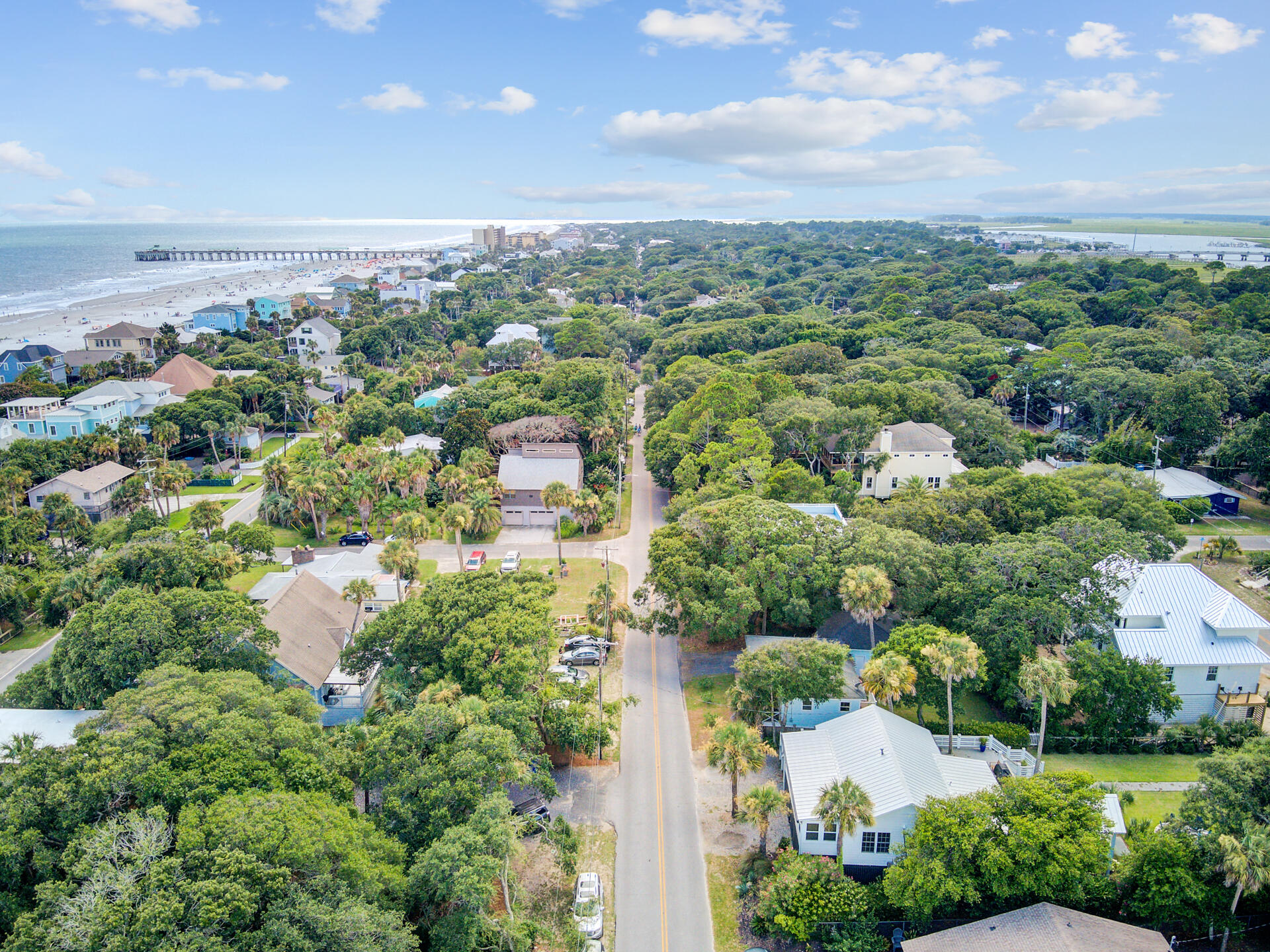 504 East Cooper Avenue Folly Beach, SC 29439 - Photo 31 of 95 36