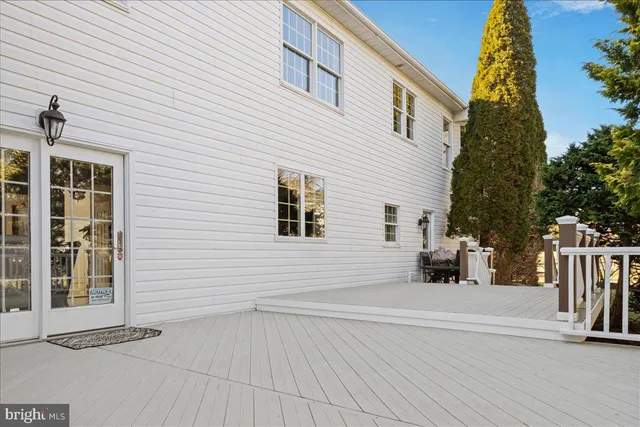 $1,390,000 | 2062 Silverwood Drive, Newtown, PA 18940