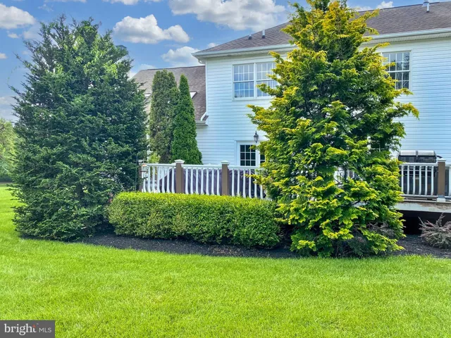 $1,390,000 | 2062 Silverwood Drive, Newtown, PA 18940