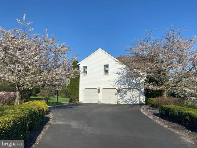 $1,390,000 | 2062 Silverwood Drive, Newtown, PA 18940
