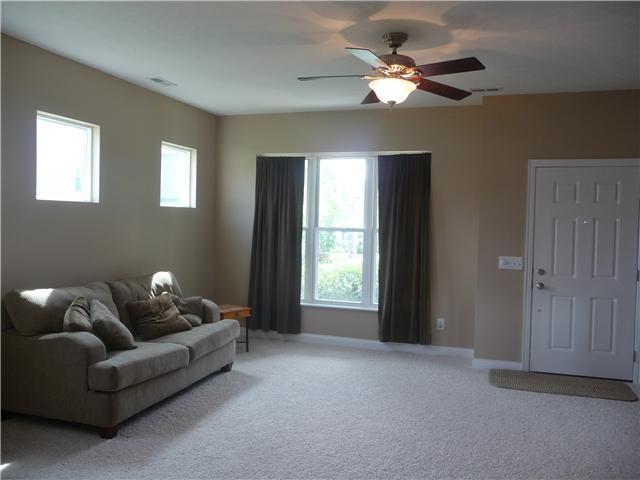 6119 Rackley Way Westerville, OH 43081 - Photo 6 of 21 Gallery Image 6