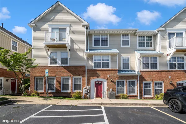 $319,999 | 6271 Sandpiper Court, Unit 8, Elkridge, MD 21075