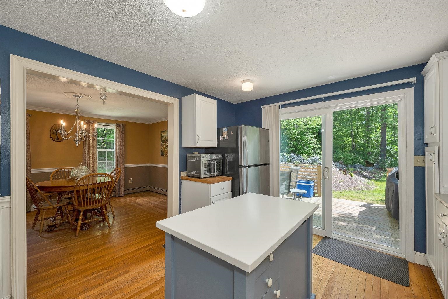 40 Sheldon Road Derry, NH 03038 - Photo 25 of 50