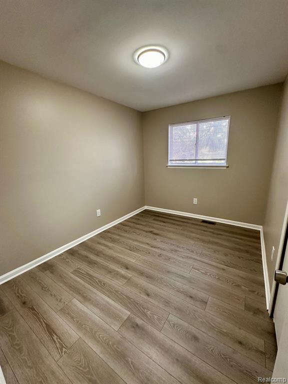 406 North Alice Avenue Rochester, MI 48307 - Photo 11 of 19