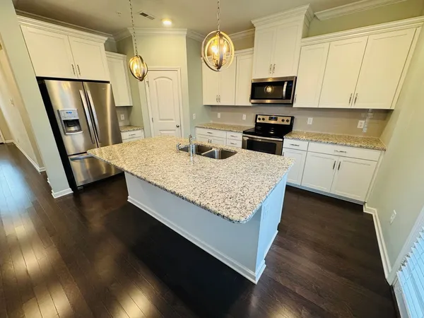 $2,400 | 748 Tennypark Lane, Mount Juliet, TN 37122